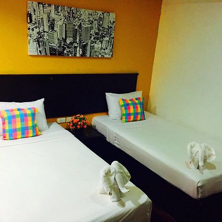 Patong Benetti Lodge מראה חיצוני תמונה