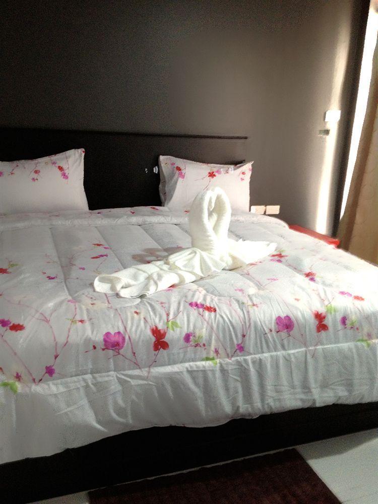 Patong Benetti Lodge מראה חיצוני תמונה