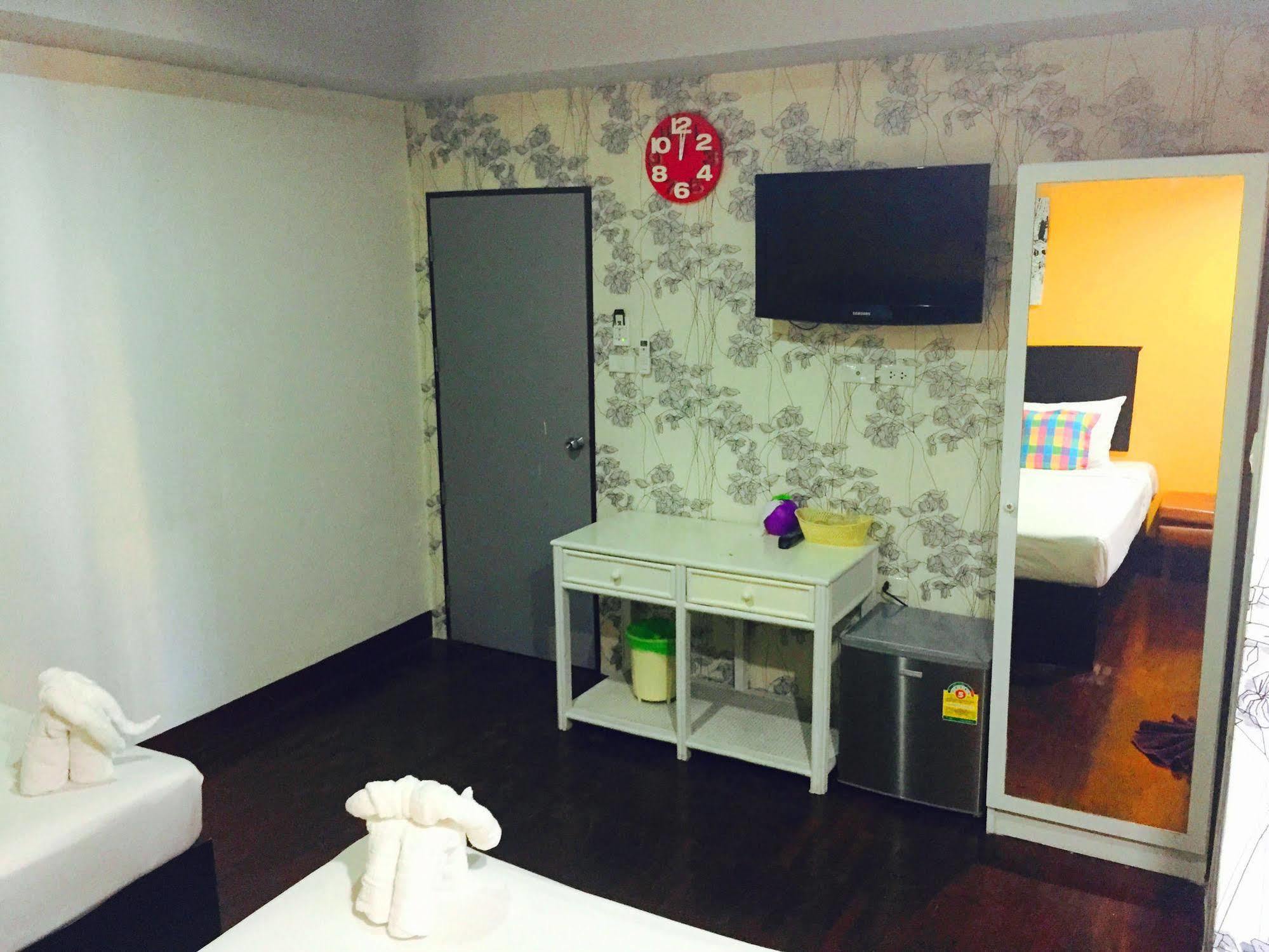 Patong Benetti Lodge מראה חיצוני תמונה