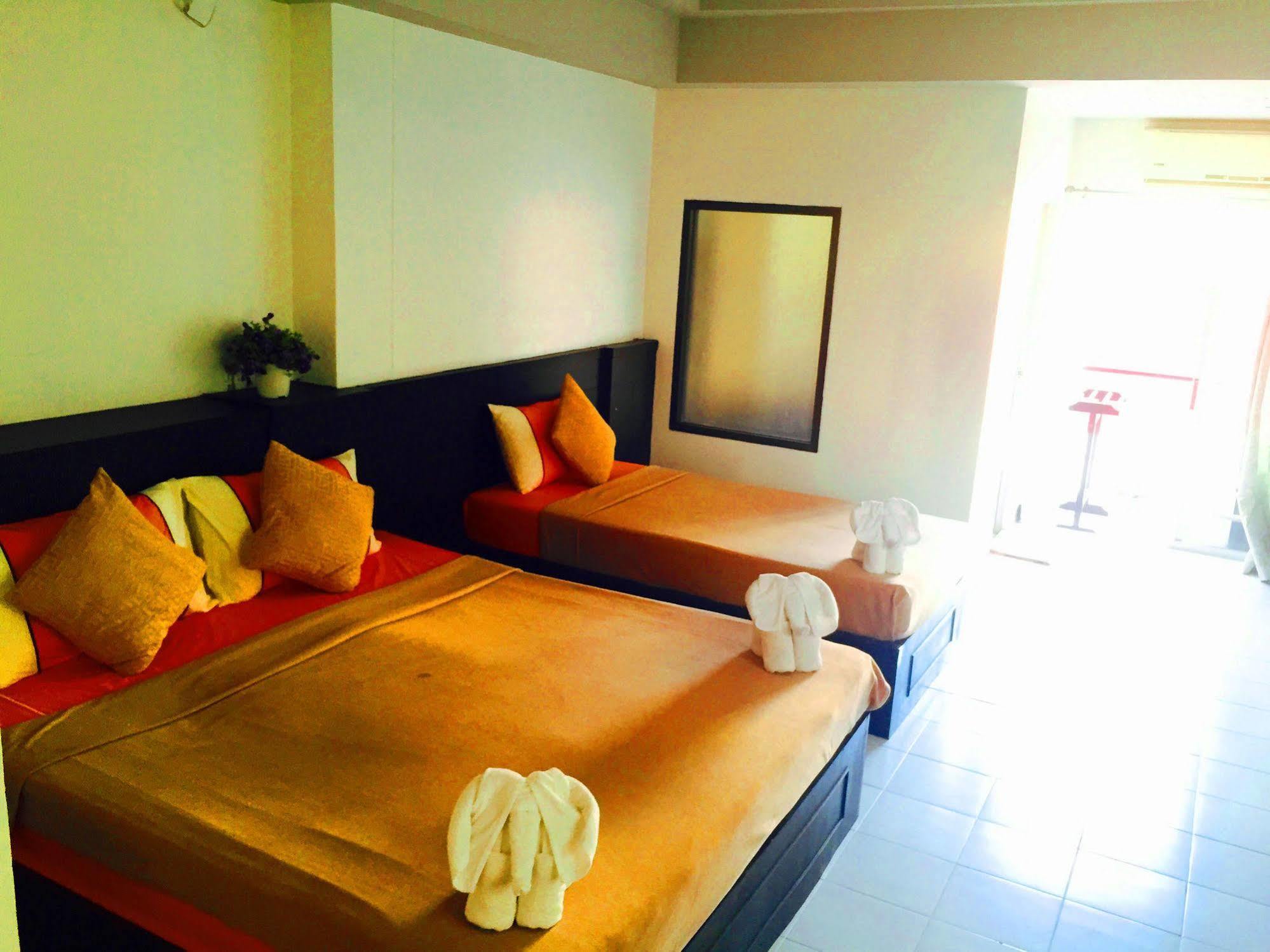 Patong Benetti Lodge מראה חיצוני תמונה